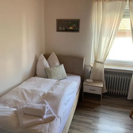 Zur Sonnenalb Bed & Breakfast *