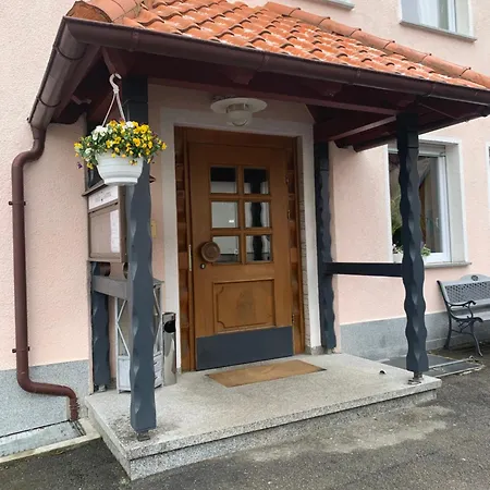 Bed and breakfast Zur Sonnenalb Sonnenbühl