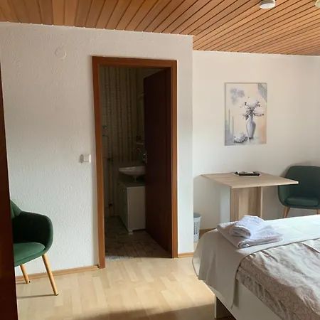 Bed and breakfast Zur Sonnenalb 3*