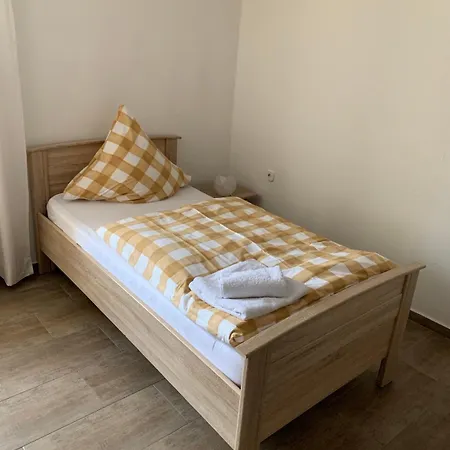 Zur Sonnenalb فندق مبيت وإفطار Sonnenbühl